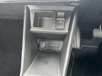 RENAULT 5 110Kw Techno + Comfort Range 52Kwh 5Dr Auto