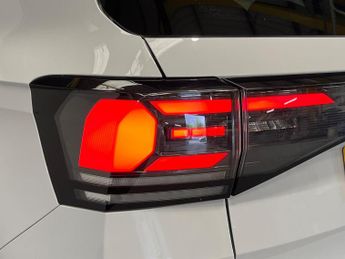 VOLKSWAGEN T-CROSS 1.0 Tsi R-Line Suv 5Dr Petrol Dsg Euro 6 (S/S) (115 Ps)