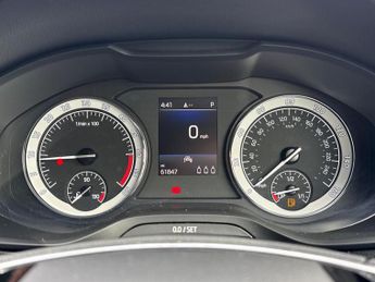 SKODA KAROQ 2.0 Tdi Sportline Suv 5Dr Diesel Dsg 4Wd Euro 6 (S/S) (150 Ps)