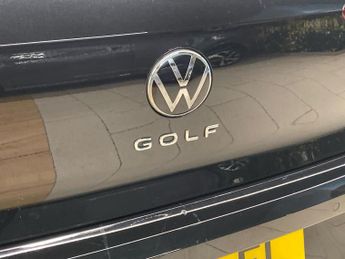 VOLKSWAGEN GOLF 1.5 Etsi Mhev R-Line Hatchback 5Dr Petrol Hybrid Dsg Euro 6 (S/S