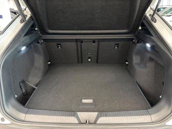 VOLKSWAGEN ID.5 Pro 77Kwh Style Suv 5Dr Electric Auto (174 Ps)