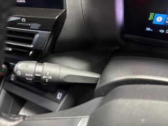 CITROEN C4 50Kwh Shine Hatchback 5Dr Electric Auto (136 Ps)