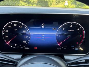 MERCEDES-BENZ GLC Glc 220D 4Matic Amg Line Premium 5Dr 9G-Tronic