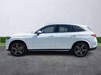 MERCEDES-BENZ GLC Glc 220D 4Matic Amg Line Premium 5Dr 9G-Tronic