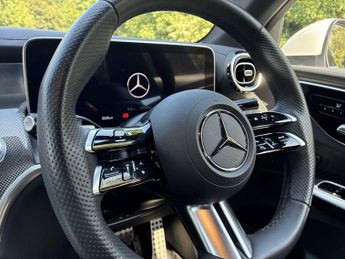 MERCEDES-BENZ GLC Glc 220D 4Matic Amg Line Premium 5Dr 9G-Tronic