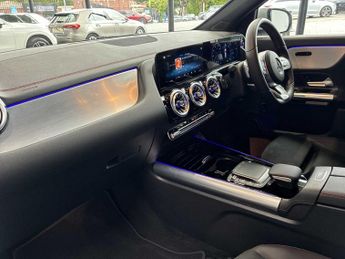 MERCEDES-BENZ EQA Eqa 350 4Matic 215Kw Amg Line 66.5Kwh 5Dr Auto