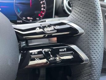 MERCEDES-BENZ GLC Glc 300E 4Matic Amg Line Prem [Pan] 5Dr 9G-Tronic