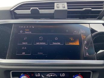 AUDI Q3 2.0 Tdi 40 S Line Suv 5Dr Diesel S Tronic Quattro Euro 6 (S/S) (