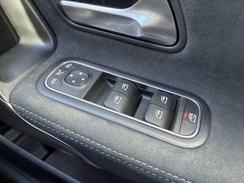 MERCEDES-BENZ A CLASS A250E Amg Line Premium Edition 5Dr Auto