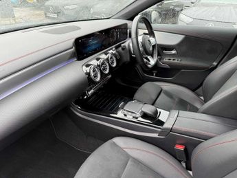 MERCEDES-BENZ CLA Cla 200 Amg Line Executive 4Dr Tip Auto