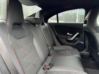 MERCEDES-BENZ CLA Cla 200 Amg Line Executive 4Dr Tip Auto