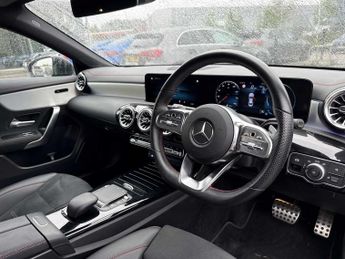 MERCEDES-BENZ CLA Cla 200 Amg Line Executive 4Dr Tip Auto