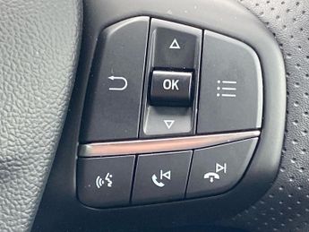 FORD FOCUS 1.0 Ecoboost Hybrid Mhev 155 St-Line 5Dr Auto