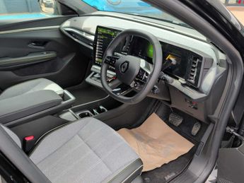 RENAULT SCENIC E-TECH 160Kw Techno 87Kwh Long Range 5Dr Auto