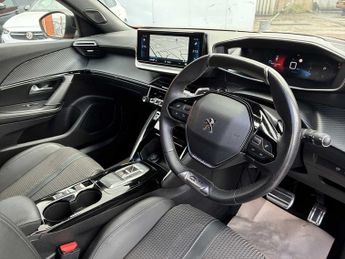 PEUGEOT 2008 1.2 Puretech 130 Gt 5Dr Eat8