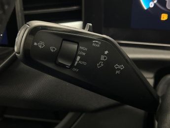 VOLKSWAGEN T-ROC 1.5 Etsi Life 5Dr Dsg
