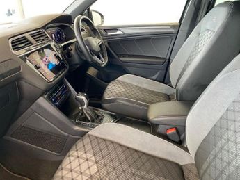 VOLKSWAGEN TIGUAN 2.0 Tdi R-Line Suv 5Dr Diesel Dsg Euro 6 (S/S) (150 Ps)