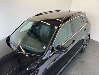 VOLKSWAGEN TIGUAN 2.0 Tdi R-Line Suv 5Dr Diesel Dsg Euro 6 (S/S) (150 Ps)