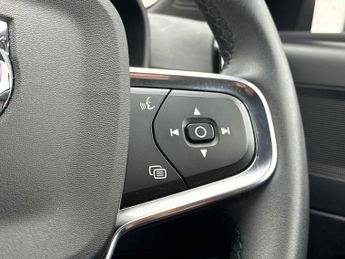 VOLVO XC40 1.5 T3 [163] R Design 5Dr Geartronic