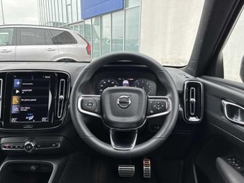 VOLVO XC40 1.5 T3 [163] R Design 5Dr Geartronic