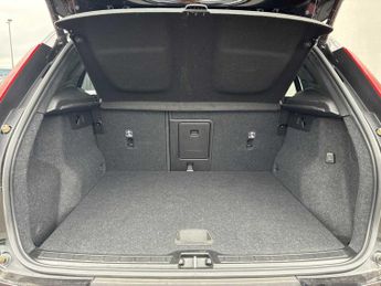 VOLVO XC40 1.5 T3 [163] R Design 5Dr Geartronic