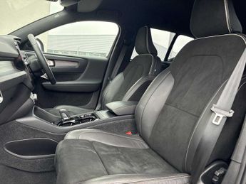 VOLVO XC40 1.5 T3 [163] R Design 5Dr Geartronic