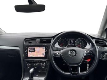 VOLKSWAGEN GOLF 1.6 Tdi Se [Nav] 5Dr Dsg