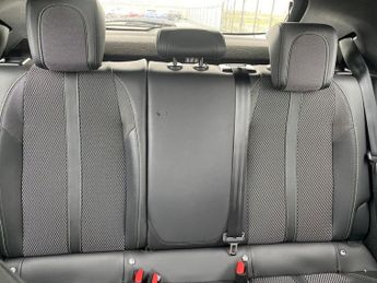PEUGEOT 2008 1.2 Puretech 130 Gt 5Dr Eat8