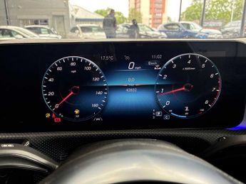 MERCEDES-BENZ CLA Cla 200 Amg Line Premium 4Dr Tip Auto
