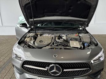 MERCEDES-BENZ CLA Cla 200 Amg Line Premium 4Dr Tip Auto