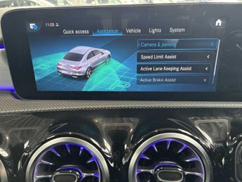 MERCEDES-BENZ CLA Cla 200 Amg Line Premium 4Dr Tip Auto