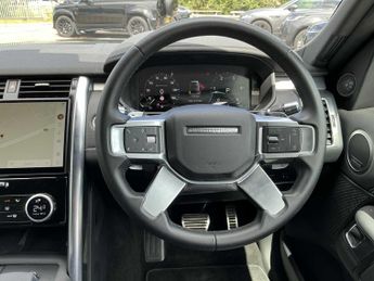 LAND ROVER DISCOVERY 3.0 D300 R-Dynamic Se 5Dr Auto