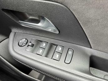 VAUXHALL MOKKA 100Kw Ultimate 50Kwh 5Dr Auto