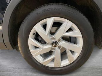VOLKSWAGEN TIGUAN ALLSPACE 1.5 Tsi Life Suv 5Dr Petrol Dsg Euro 6 (S/S) (150 Ps)