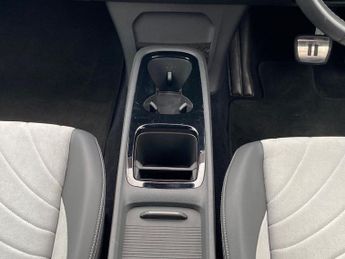VOLKSWAGEN ID.3 150Kw Life Pro Perform 58Kwh 5Dr Auto [120Kw Ch]