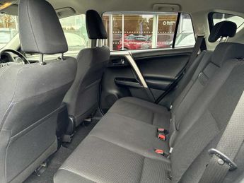 TOYOTA RAV4 2.5 Vvt-I Hybrid Business Ed Plus Tss 5Dr Cvt 2Wd