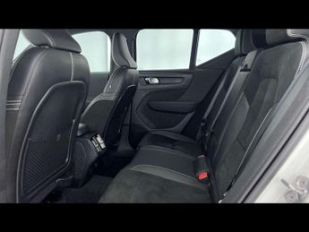 VOLVO XC40 1.5 T3 [163] R Design 5Dr Geartronic