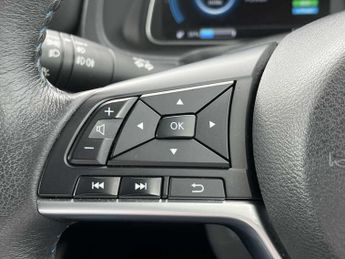 NISSAN LEAF 110Kw N-Connecta 39Kwh 5Dr Auto