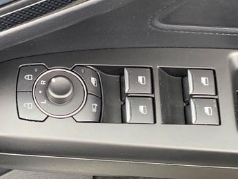 FORD FOCUS 1.0 Ecoboost Hybrid Mhev St-Line Vign 5Dr Auto