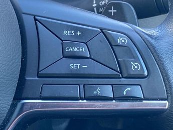 NISSAN JUKE 1.0 Dig-T 114 N-Connecta 5Dr Dct
