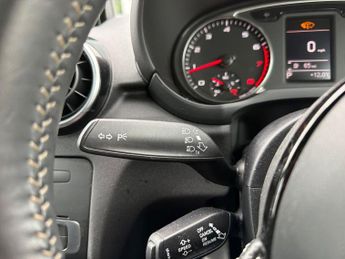 AUDI A1 1.0 Tfsi Black Edition Nav 3Dr S Tronic