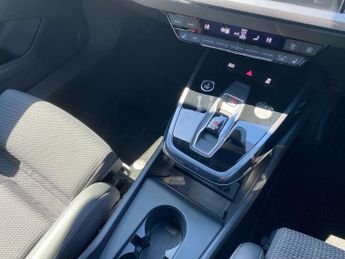 AUDI Q4 40 S Line Suv 5Dr Electric Auto 82Kwh (204 Ps)