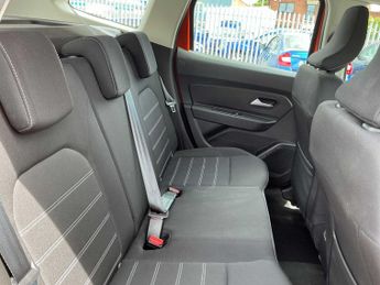 DACIA DUSTER 1.3 Tce 150 Expression 5Dr Edc