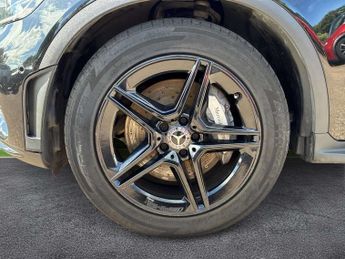 MERCEDES-BENZ GLC COUPE Glc 220D 4Matic Amg Line 5Dr 9G-Tronic