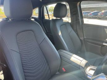 MERCEDES-BENZ GLA Gla 200 Sport Executive 5Dr Auto
