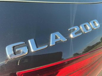 MERCEDES-BENZ GLA Gla 200 Sport Executive 5Dr Auto