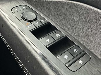 NISSAN QASHQAI 1.5 E-Power N-Connecta 5Dr Auto