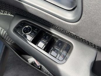 NISSAN ARIYA 320Kw Nismo 87Kwh 22Kwch 5Dr E-4Orce Auto