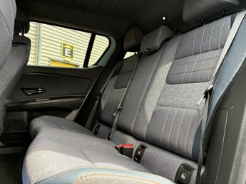 RENAULT 4 110Kw Techno 52Kwh Comfort Range 5Dr Auto