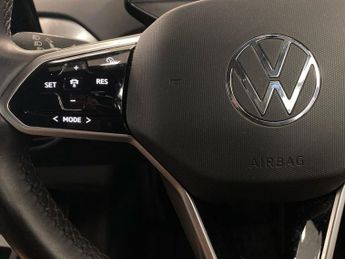 VOLKSWAGEN ID.4 Pure 52Kwh Life Suv 5Dr Electric Auto (148 Ps)